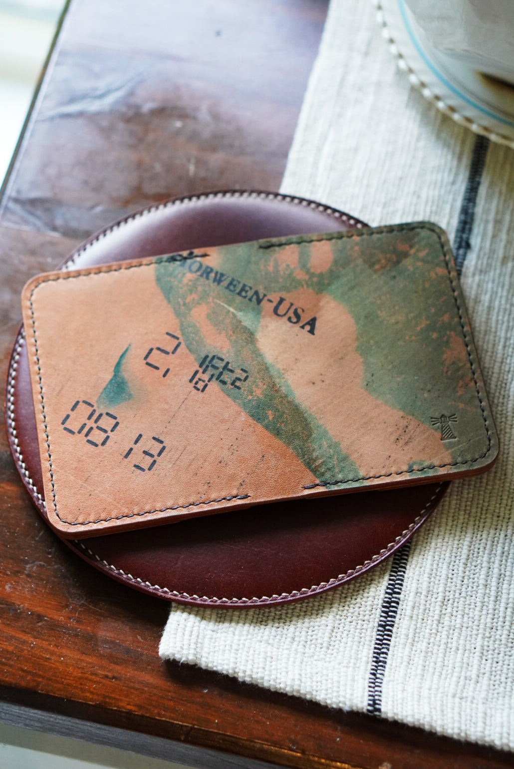 Nami Minimalist Bifold - Horween