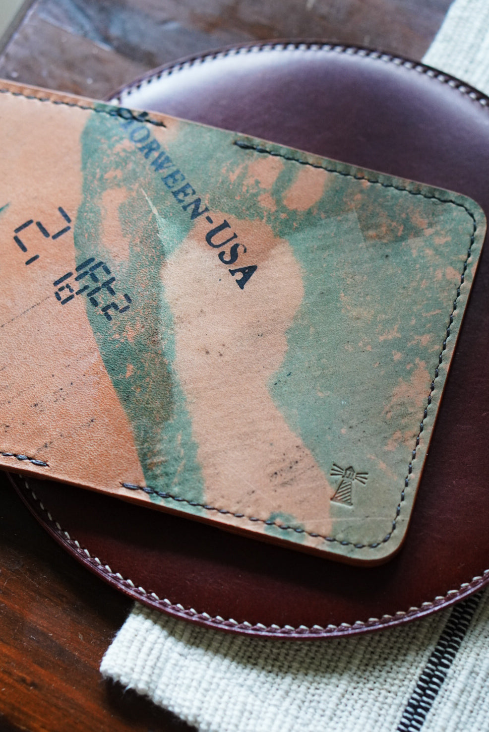 Nami Minimalist Bifold - Horween