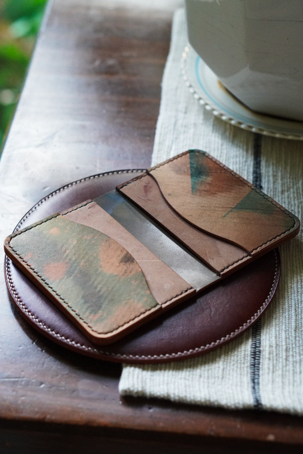Nami Minimalist Bifold - Horween