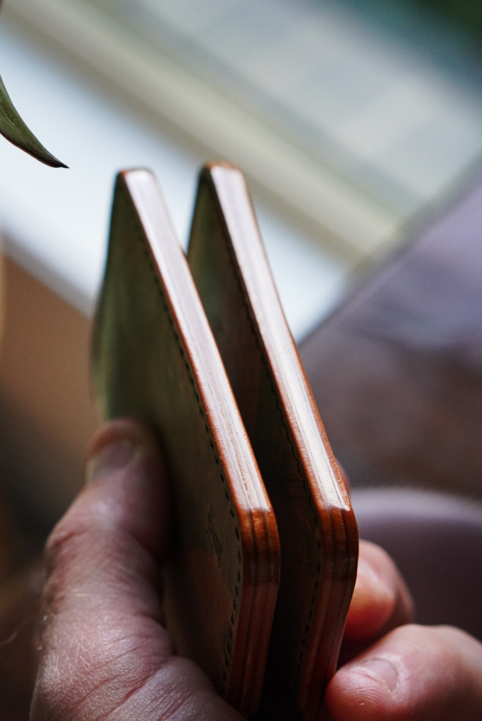 Nami Minimalist Bifold - Horween