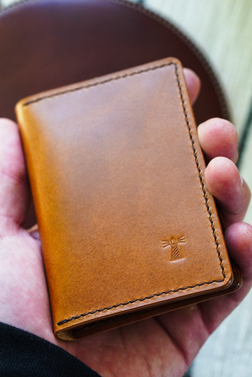 Nami Minimalist Bifold - Pueblo and Minerva