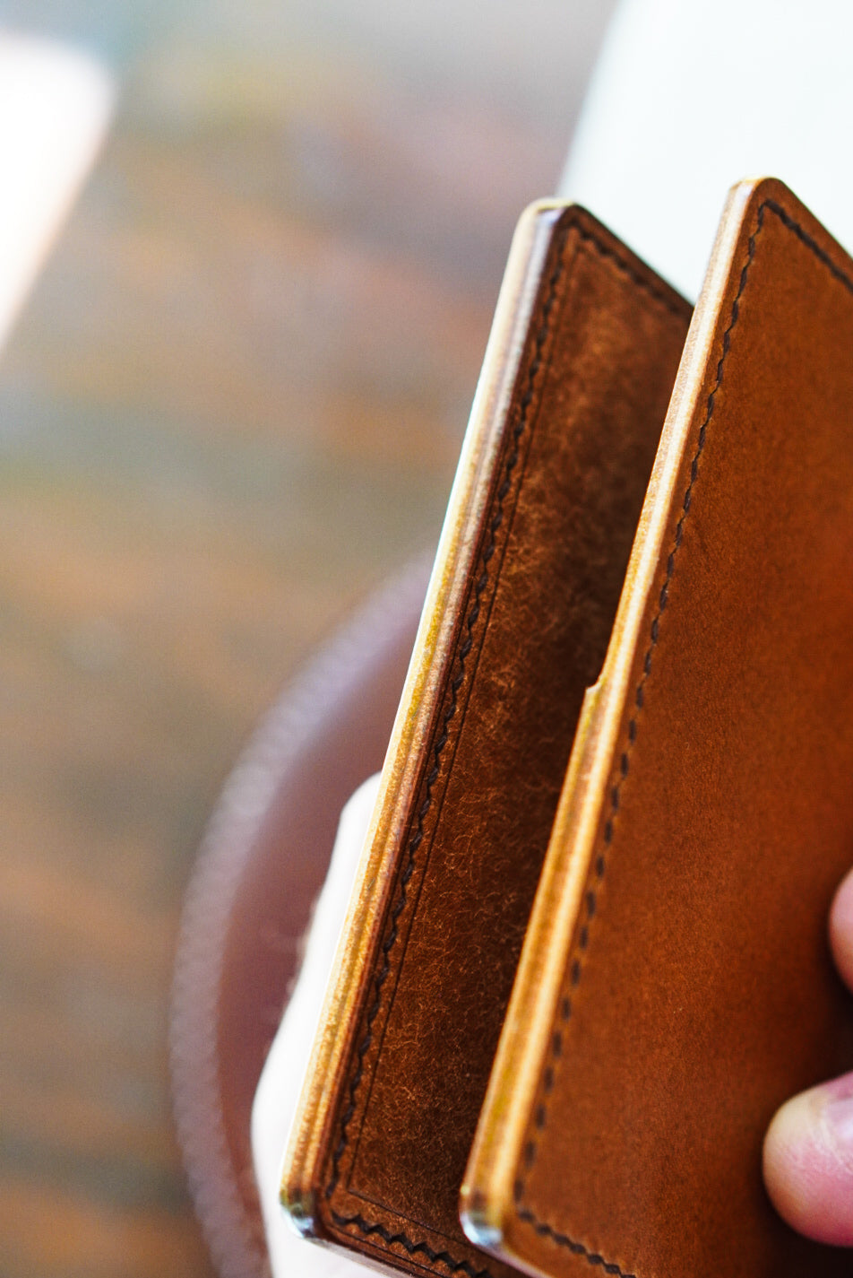Nami Minimalist Bifold - Pueblo and Minerva