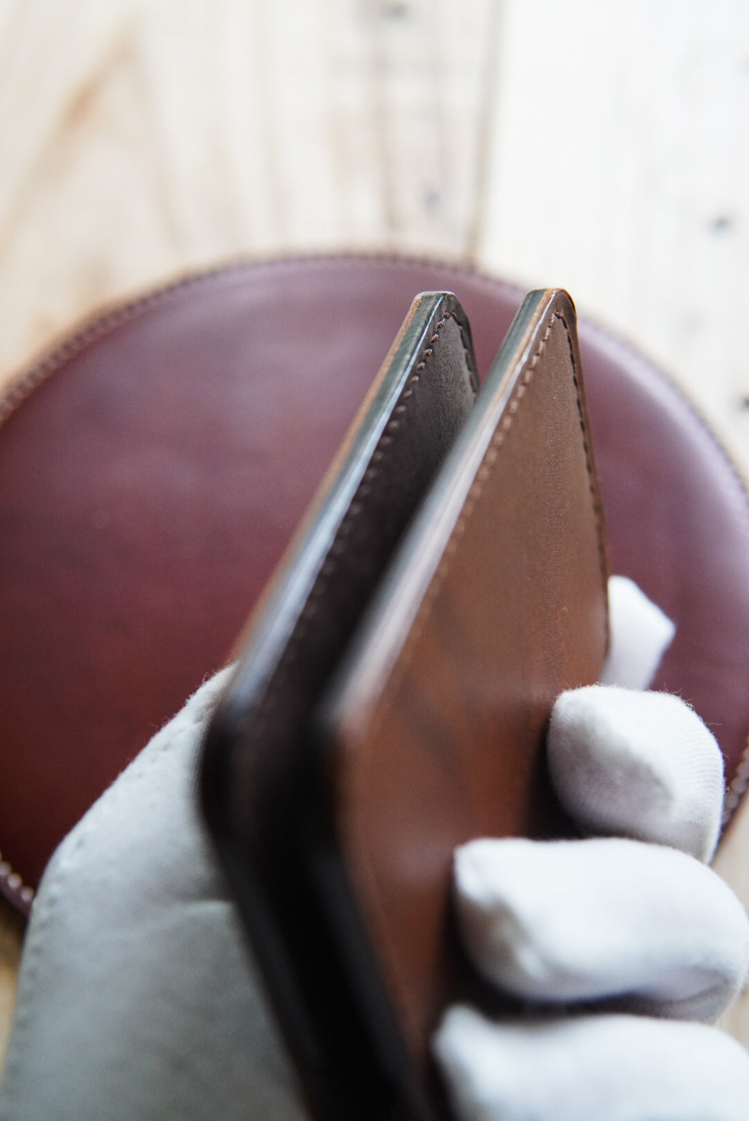 Nami Minimalist Bifold - Pueblo and Minerva