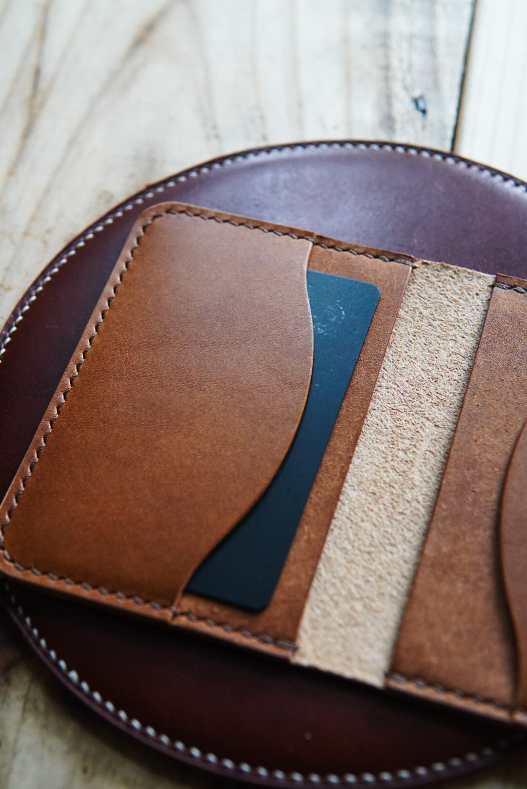 Nami Minimalist Bifold - Buttero and Pueblo