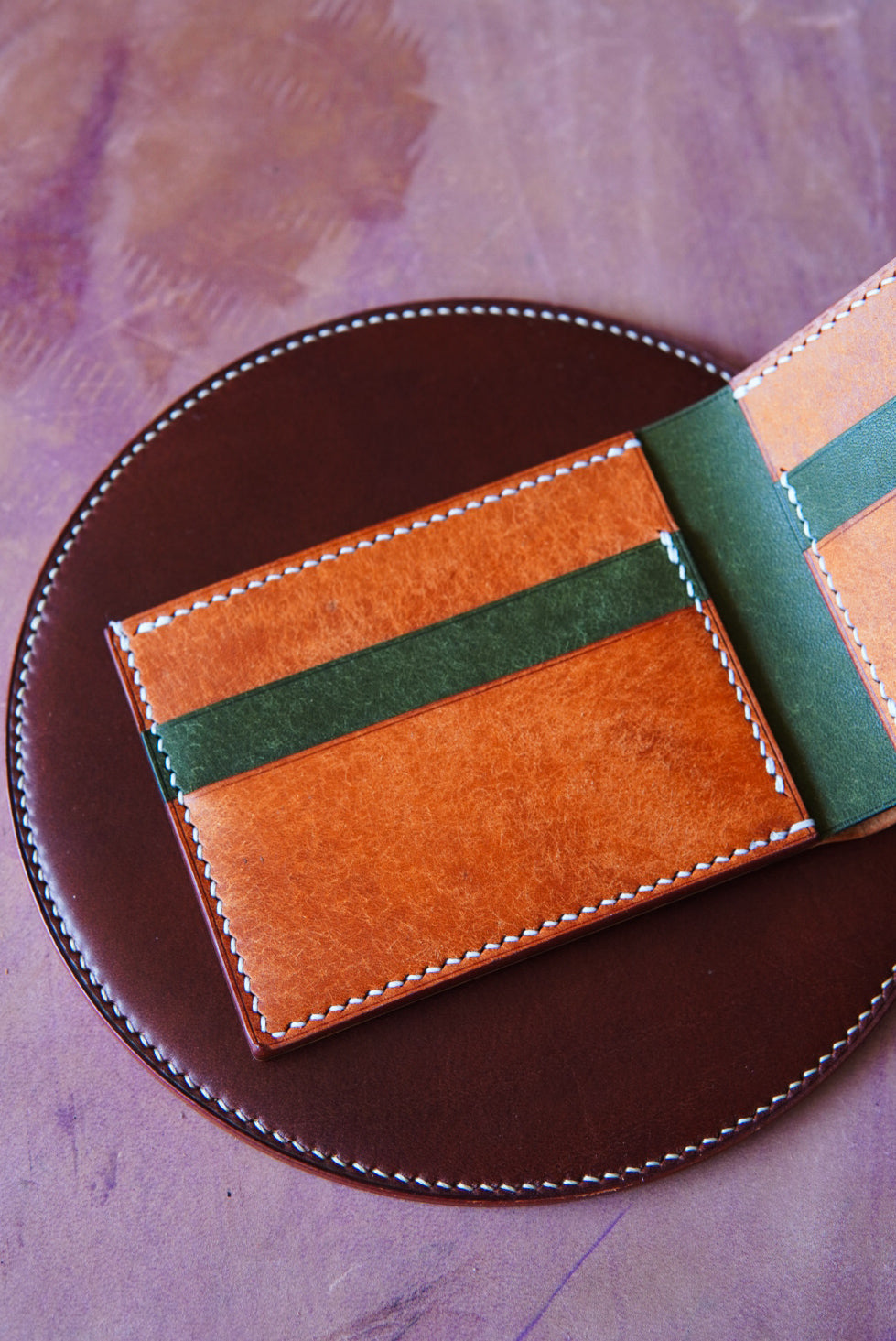 Classic Bifold - Minerva and Pueblo