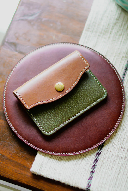 The Keeper - single snap card wallet