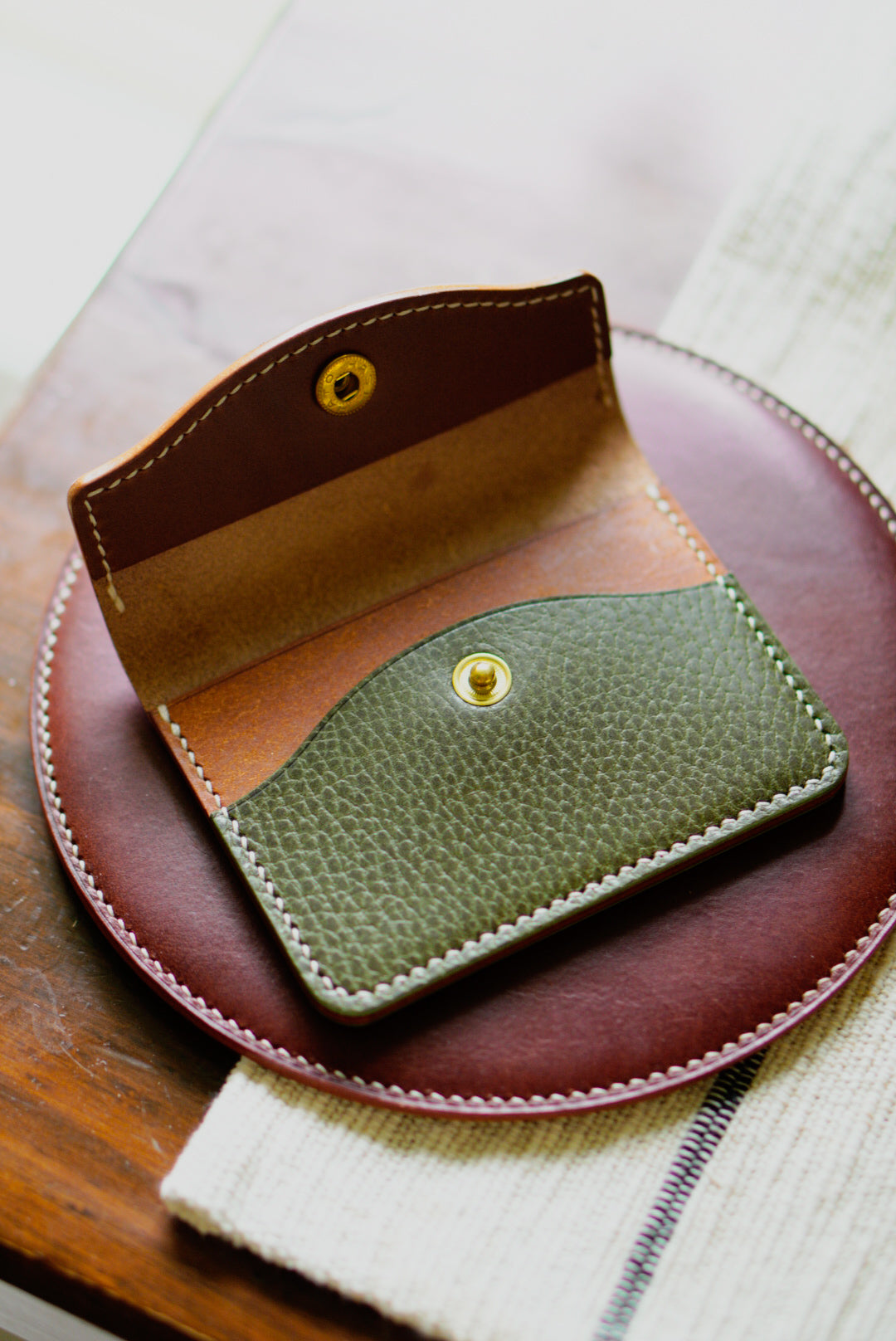 The Keeper - single snap card wallet