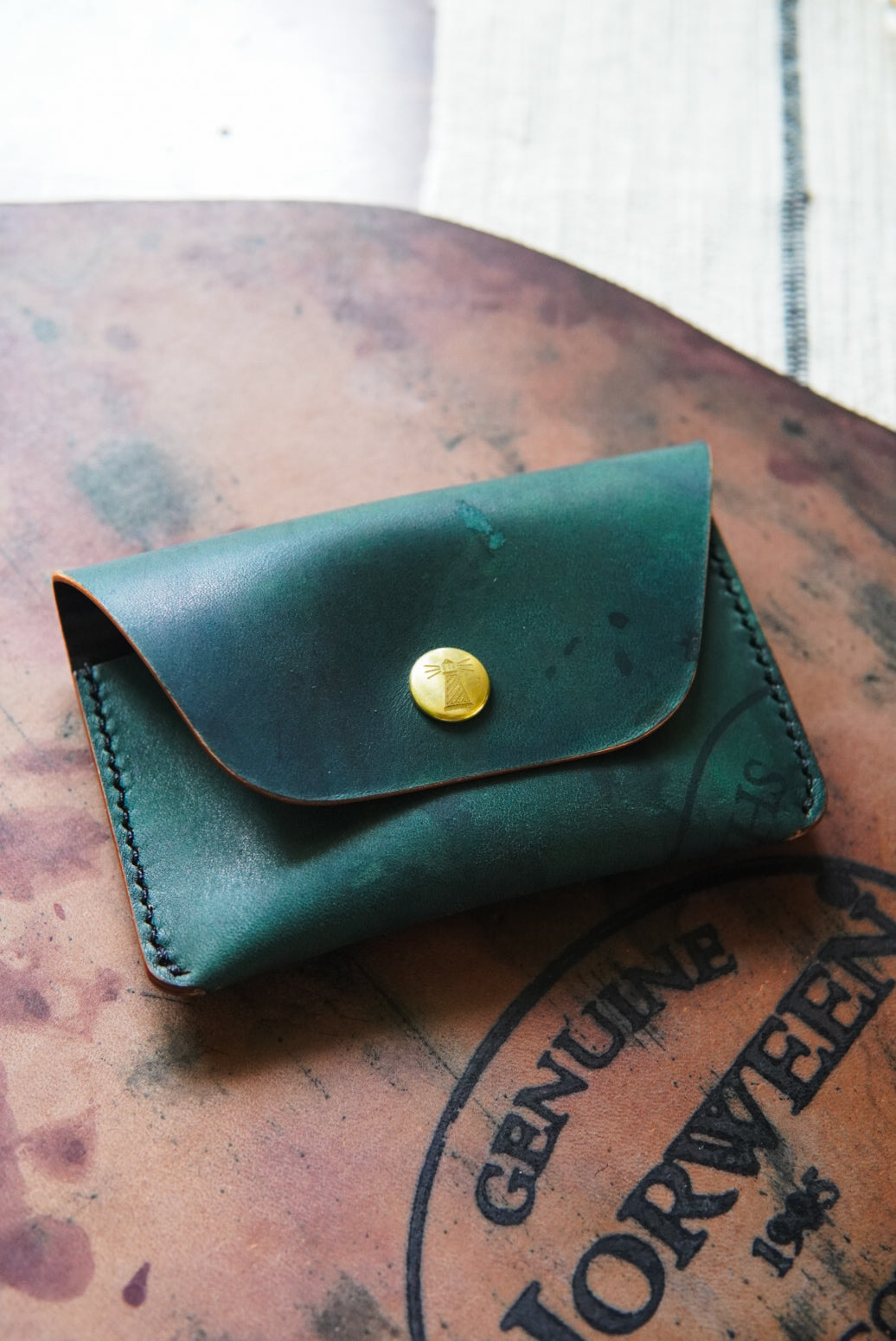 The Watchmen EDC wallet - Horween Shell Cordovan