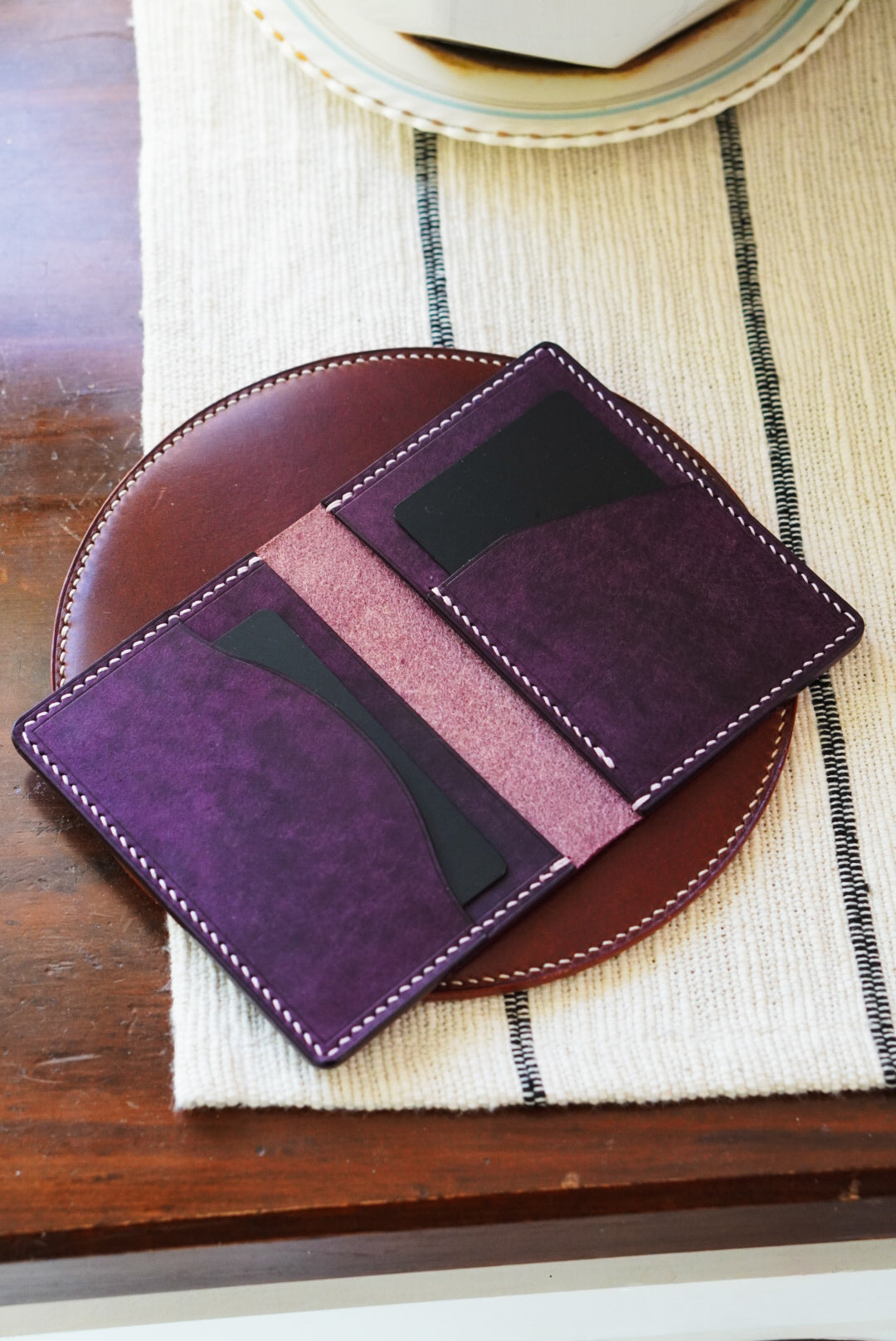 Nami Minimalist Bifold - Pueblo and Minerva