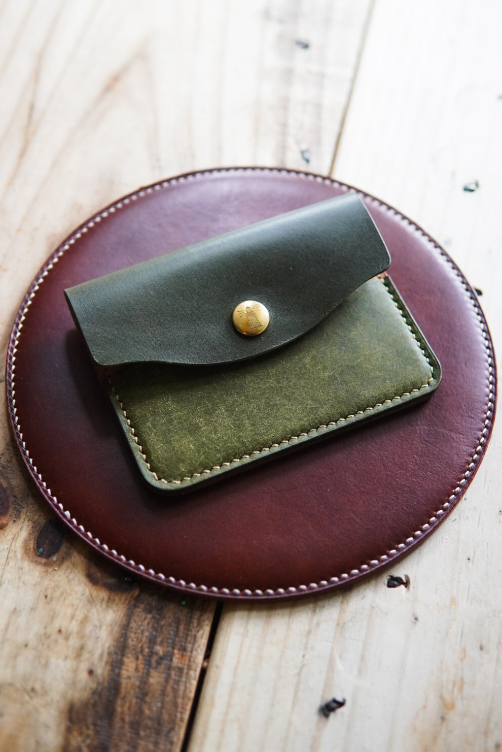 The Keeper - single snap card wallet