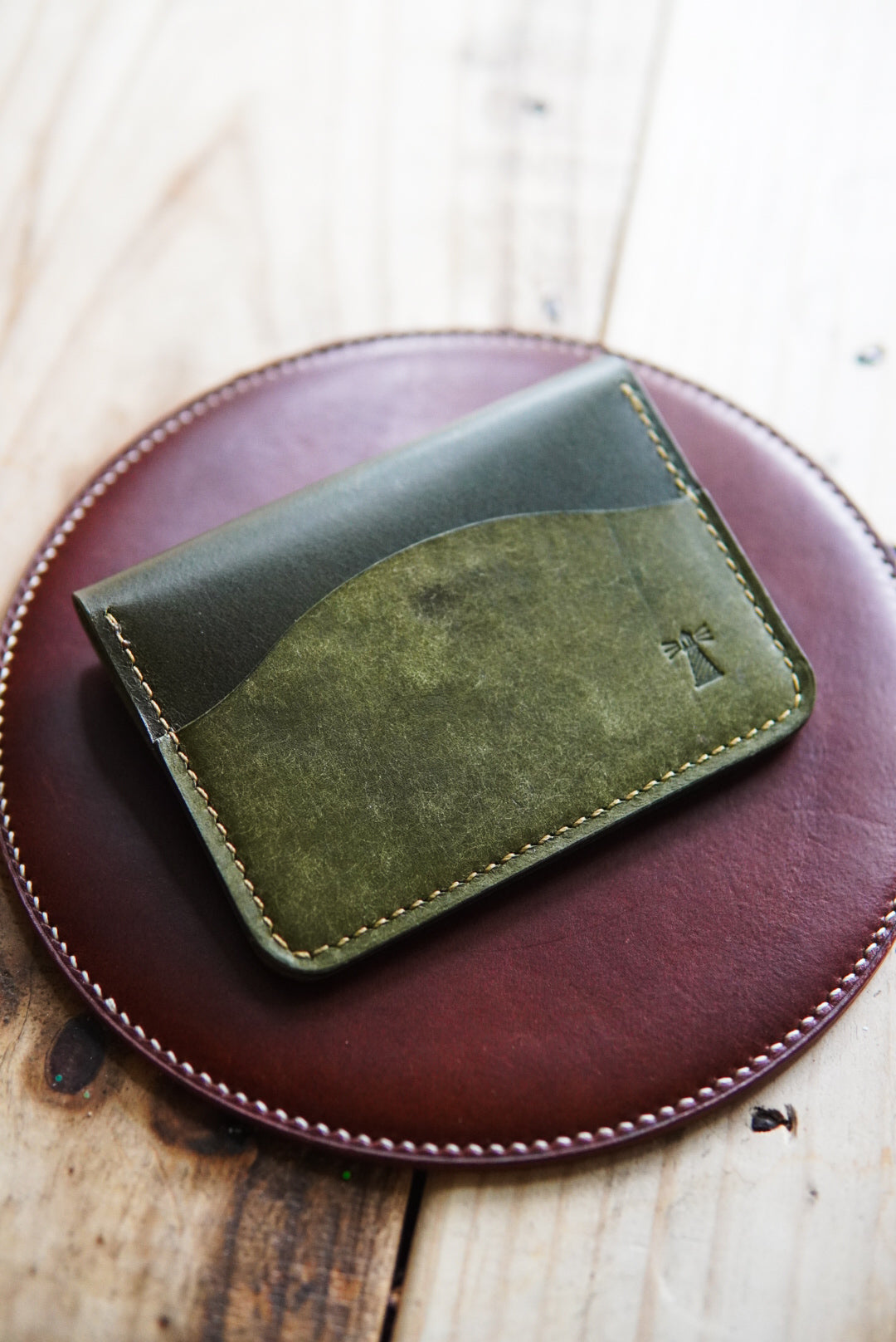The Keeper - single snap card wallet