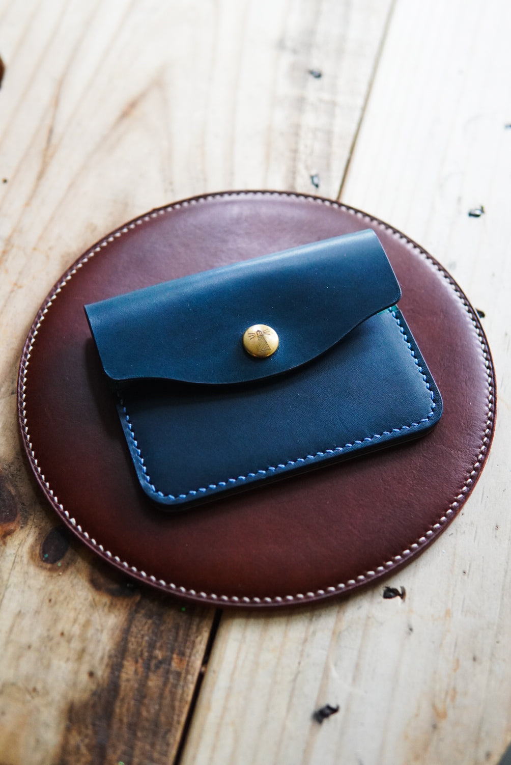 The Keeper - single snap card wallet