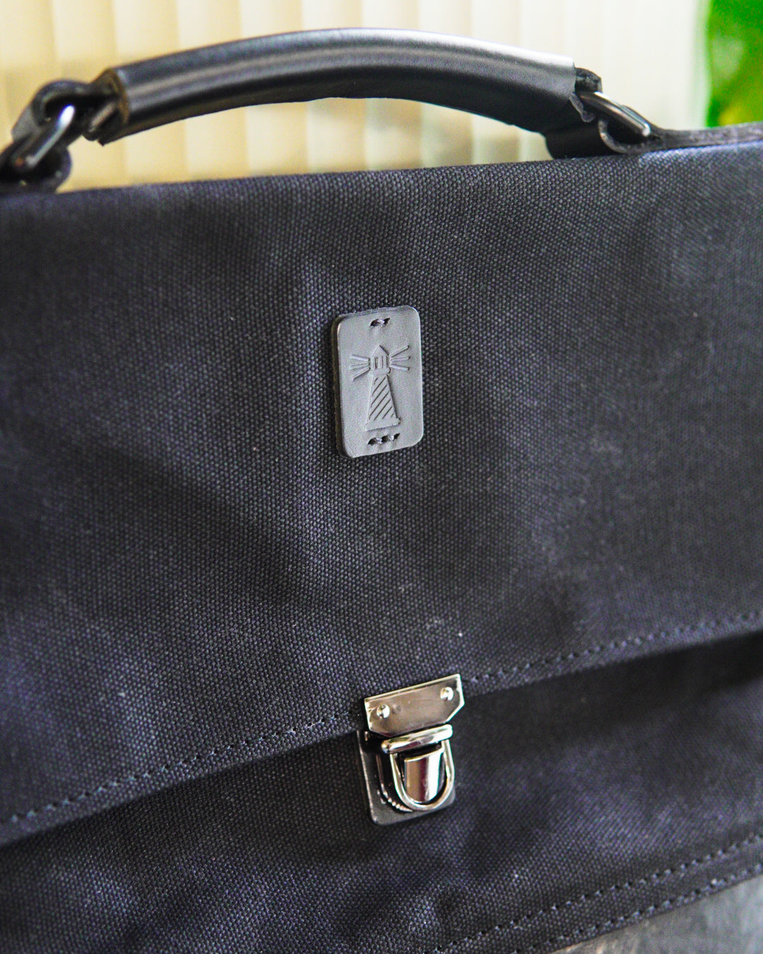 Messenger Bag - Mens satchel/briefcase/ everyday bag