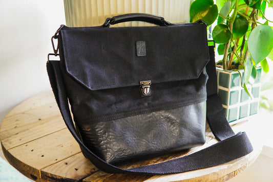 Messenger Bag - Mens satchel/briefcase/ everyday bag