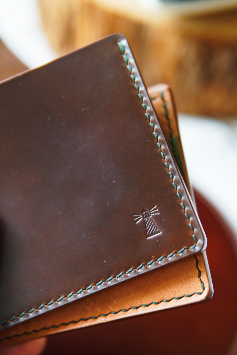Classic Bifold - Horween shell - Cash Pocket Stamp
