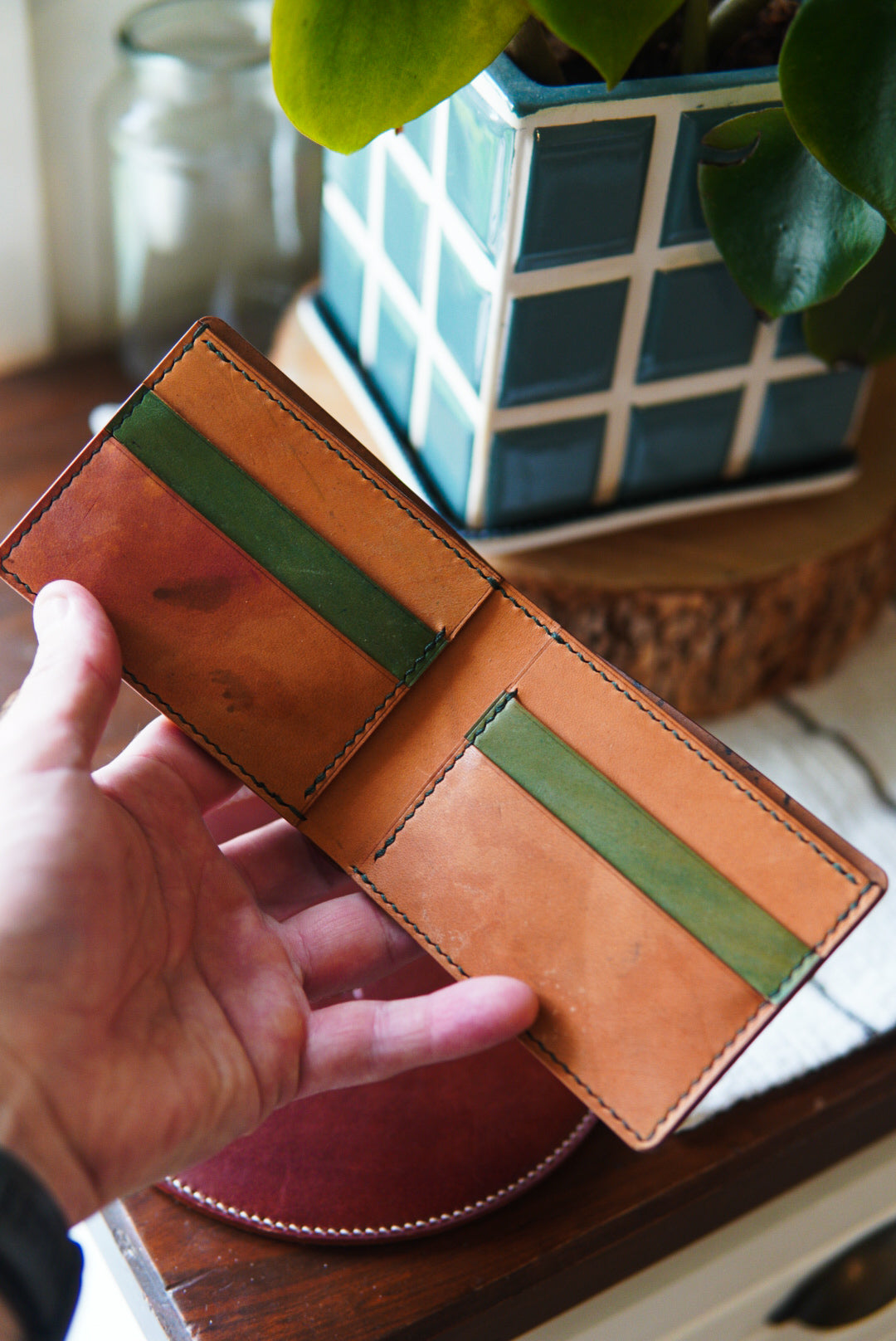 Classic Bifold - Horween shell - Cash Pocket Stamp