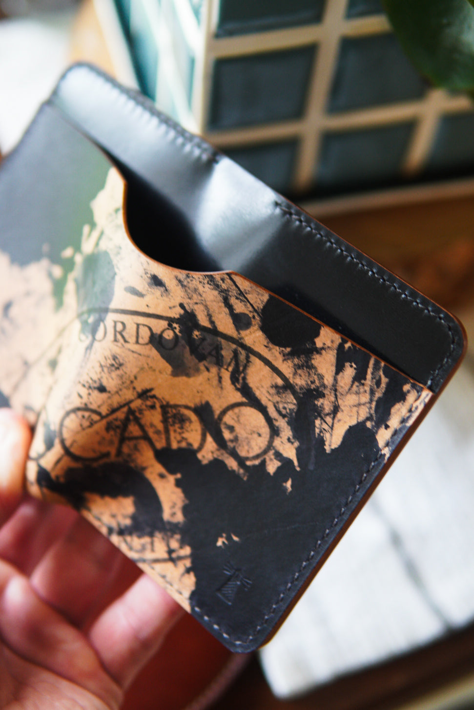 Cash Beacon - Rocado Shell Marbled Black