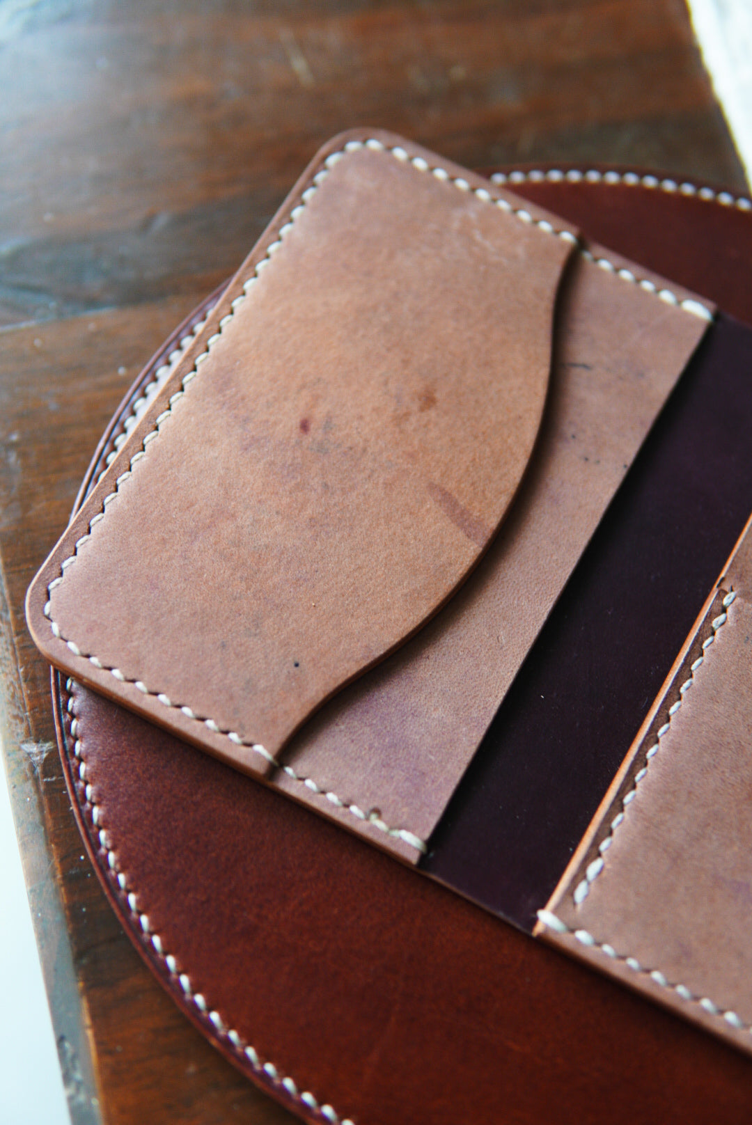Nami Minimalist Bifold - Horween Reverse w Stamp