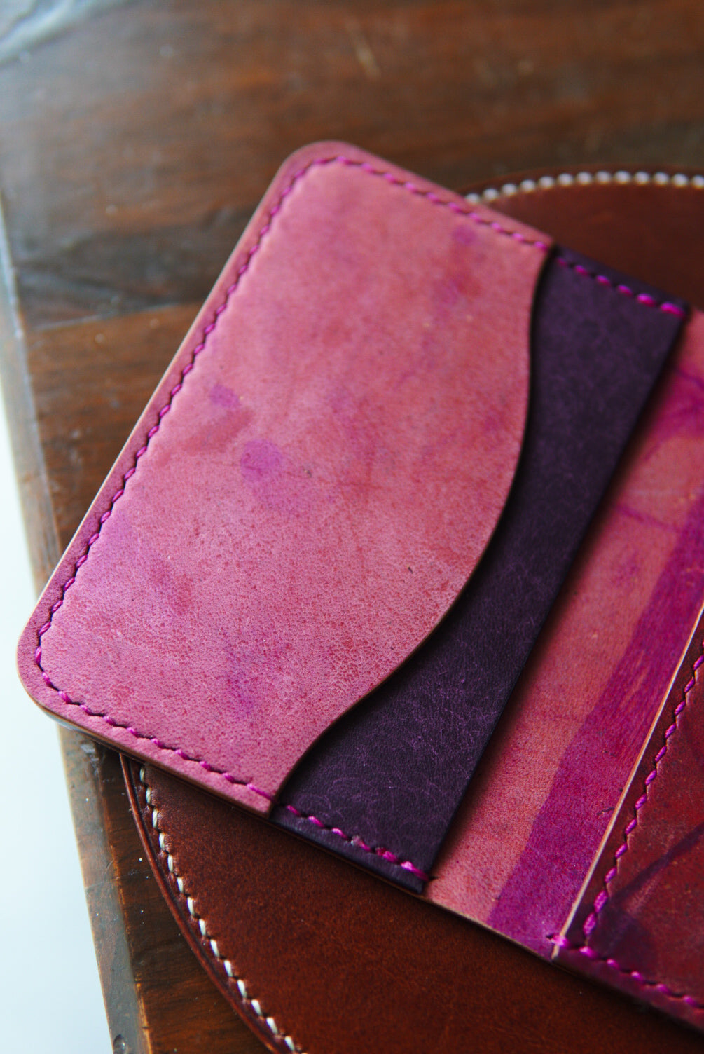 Nami Minimalist Bifold - Horween UV and Pruga Pueblo