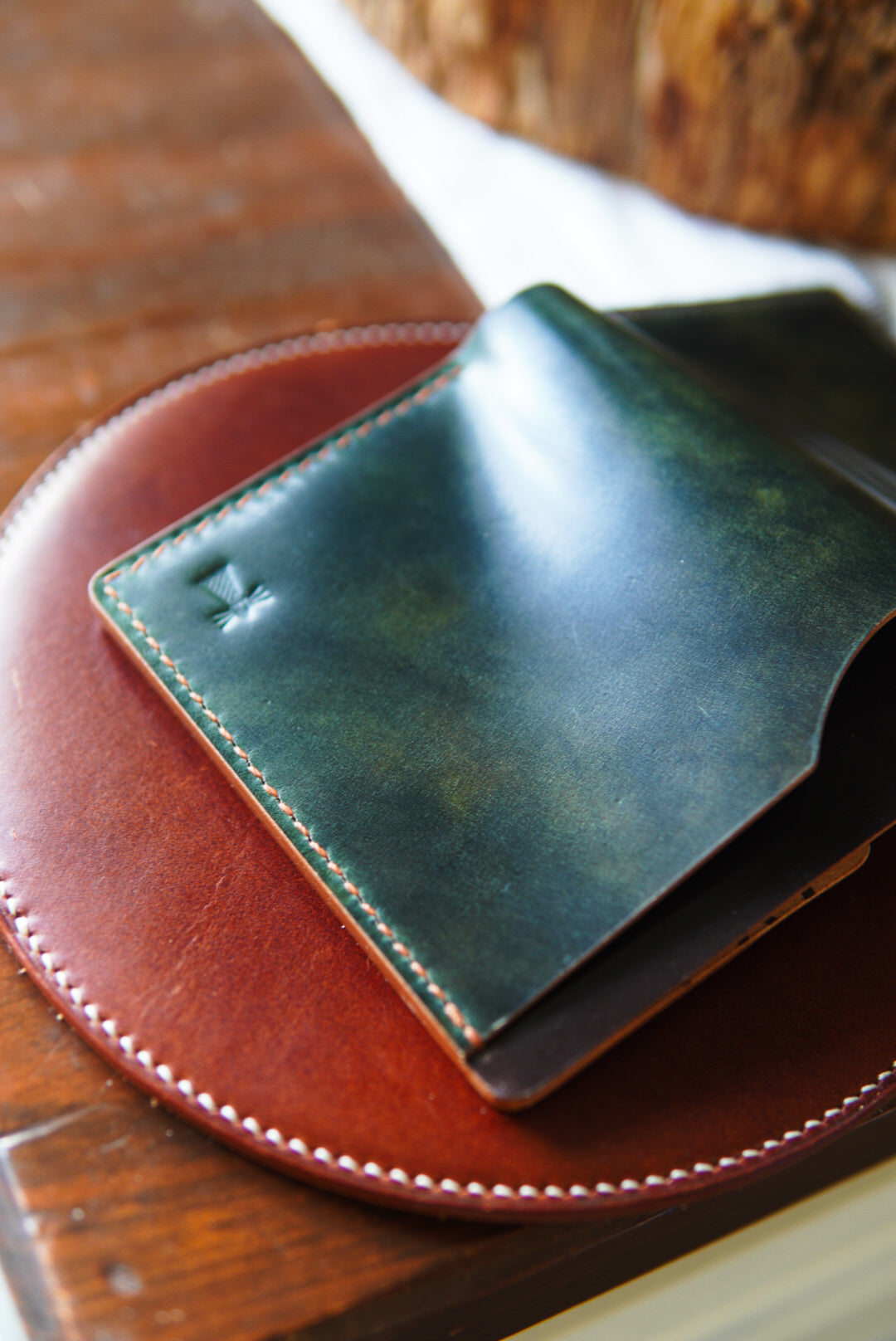 Cash Nami Bifold - Museum Green and Brown Rocado shell
