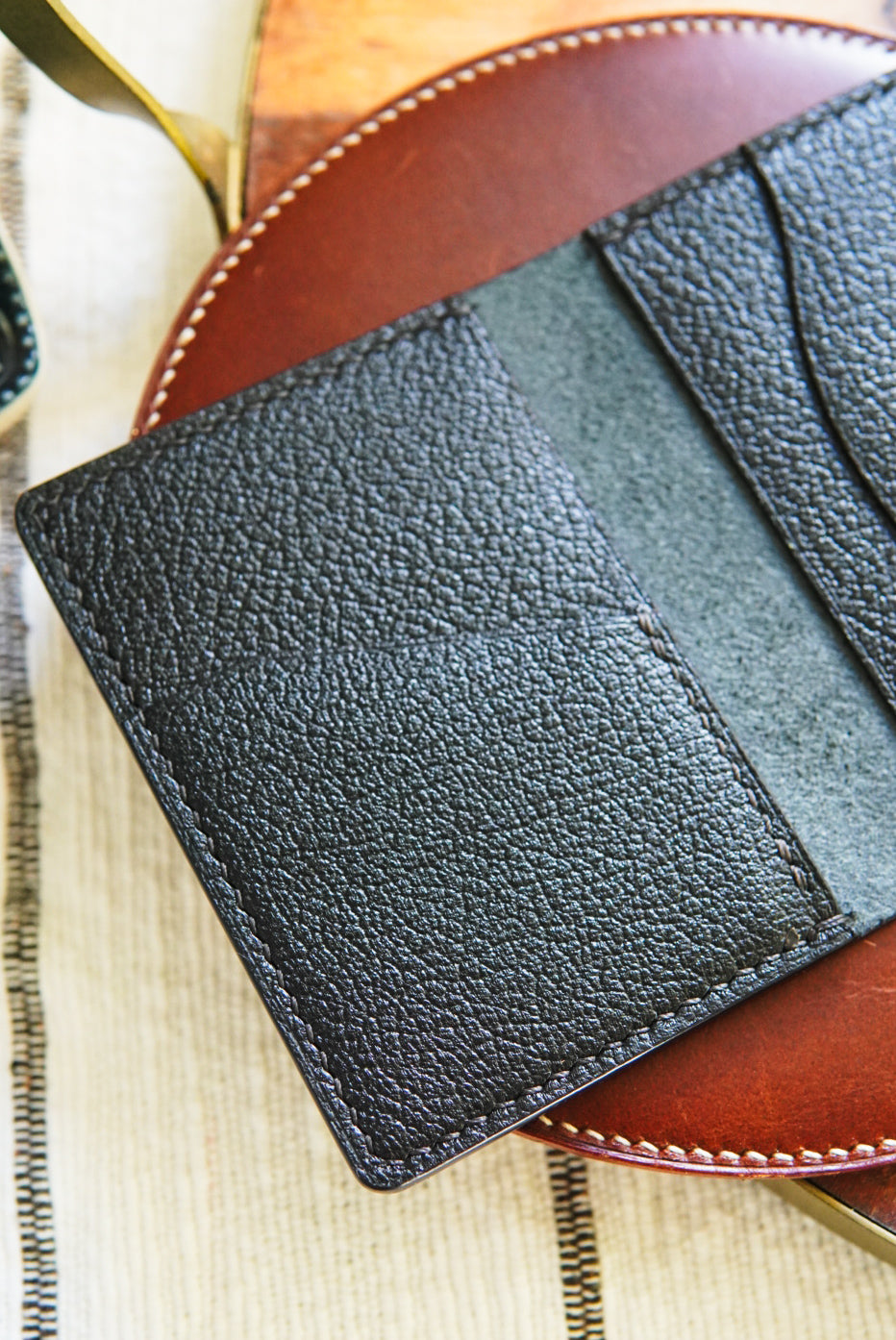 Nami Minimalist Bifold - Buttero Hatch and Chevre