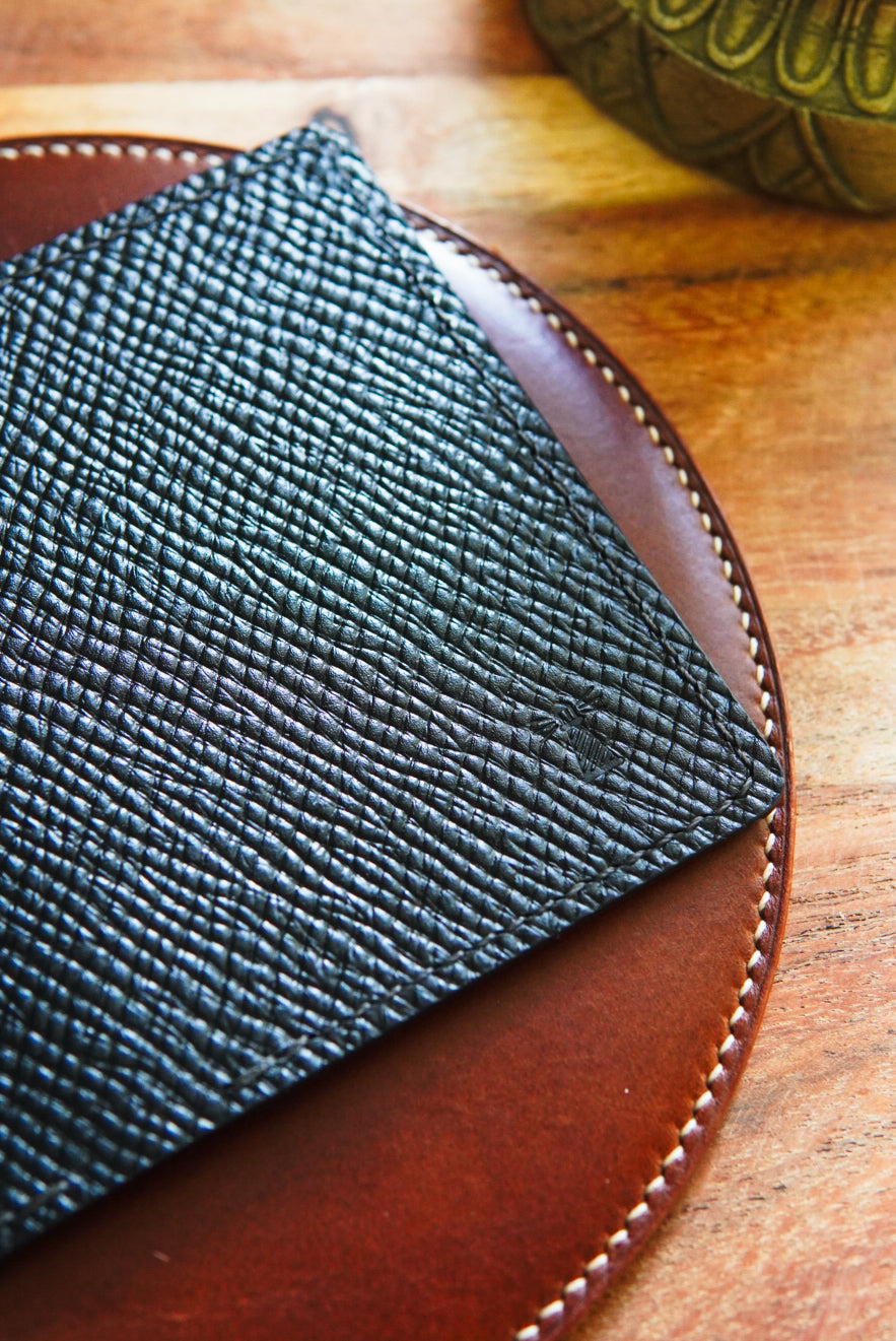 Nami Minimalist Bifold - Buttero Hatch and Chevre